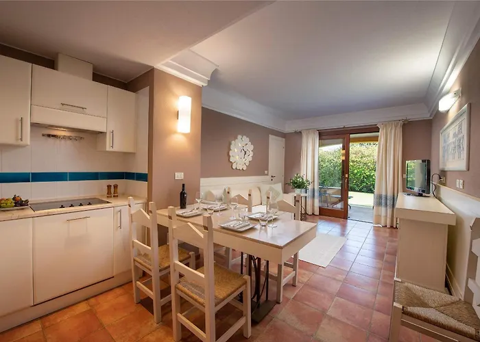 Idyllic Lantana 2 Bedroom Sleep 7 Pula